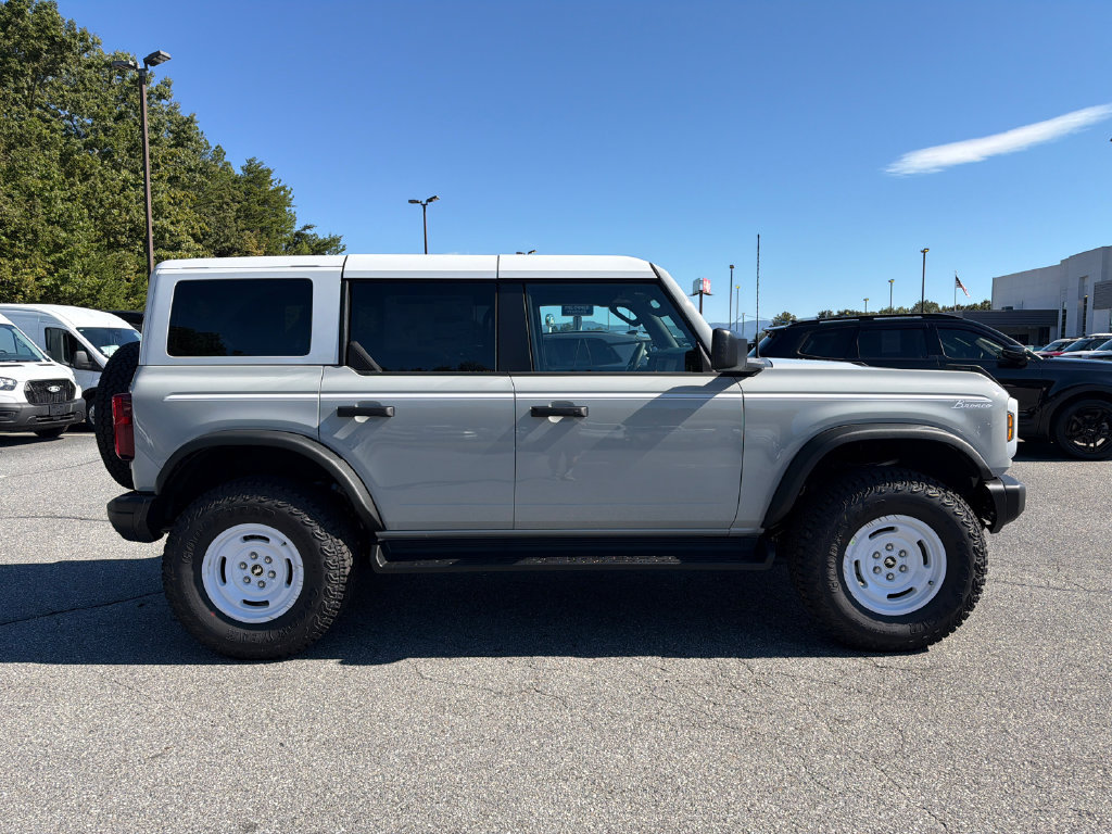 New 2026 Ford Bronco Heritage Edition AWD/4WD image 8