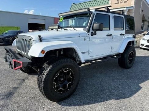 Used 2015 Jeep Wrangler Unlimited Sport AWD/4WD image 2
