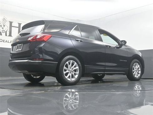 Used 2020 Chevrolet Equinox LT image 32