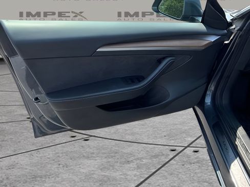 Used 2022 Tesla Model 3 RWD image 17