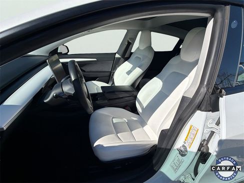 Used 2021 Tesla Model 3 Long Range image 2