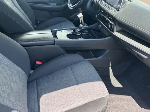 Used 2023 Nissan Rogue SV FWD image 36