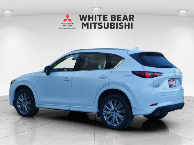 Used 2023 MAZDA CX-5 Signature AWD/4WD image 4