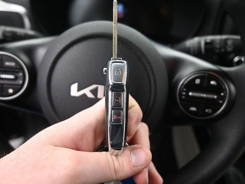 Used 2025 Kia Soul LX w/ LX Technology Package image 53