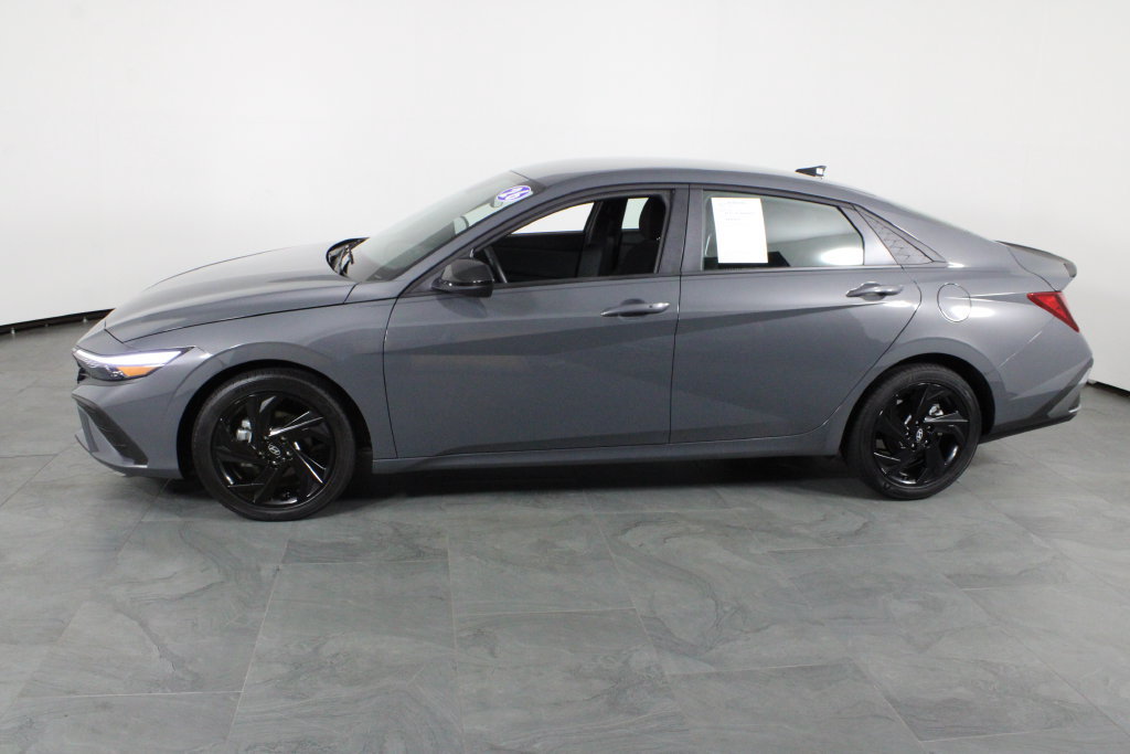 Certified 2026 Hyundai Elantra Sport FWD image 14
