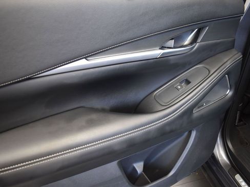 Certified 2025 INFINITI QX60 Luxe image 17