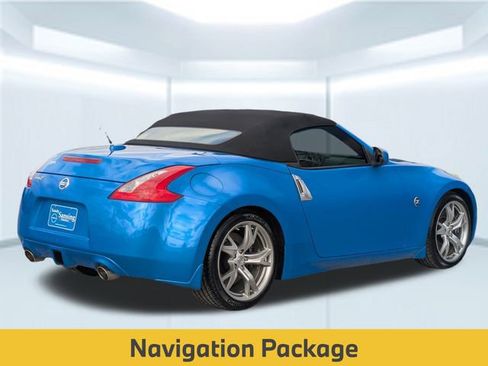 Used 2010 Nissan 370Z Touring w/ Sport Pkg image 6