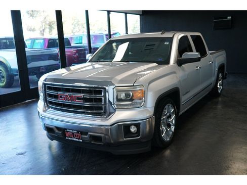 Used 2014 GMC Sierra 1500 SLT w/ SLT Crew Cab Value Package RWD image 3