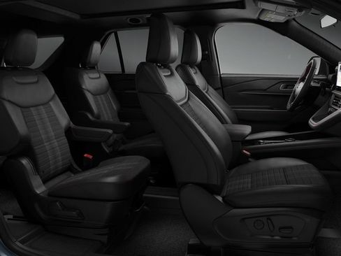 New 2026 Ford Explorer ST-Line AWD/4WD image 3