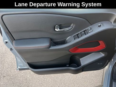 Used 2023 Nissan Frontier PRO-4X w/ Pro-4X Premium Package image 13