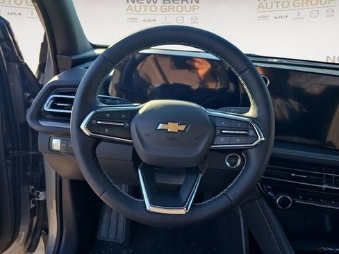 New 2026 Chevrolet Traverse LT image 12