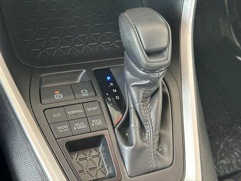 Certified 2025 Toyota RAV4 XLE AWD/4WD image 23