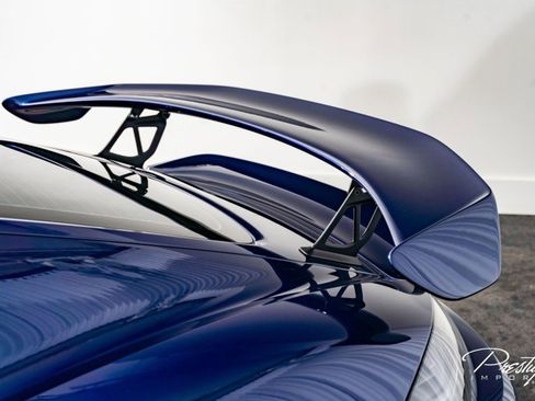 Used 2020 Porsche 718 Cayman GT4 image 8