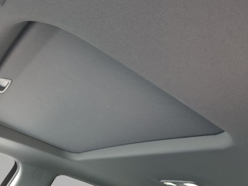 Used 2022 Chevrolet Silverado 1500 LTZ w/ LTZ Premium Package image 21