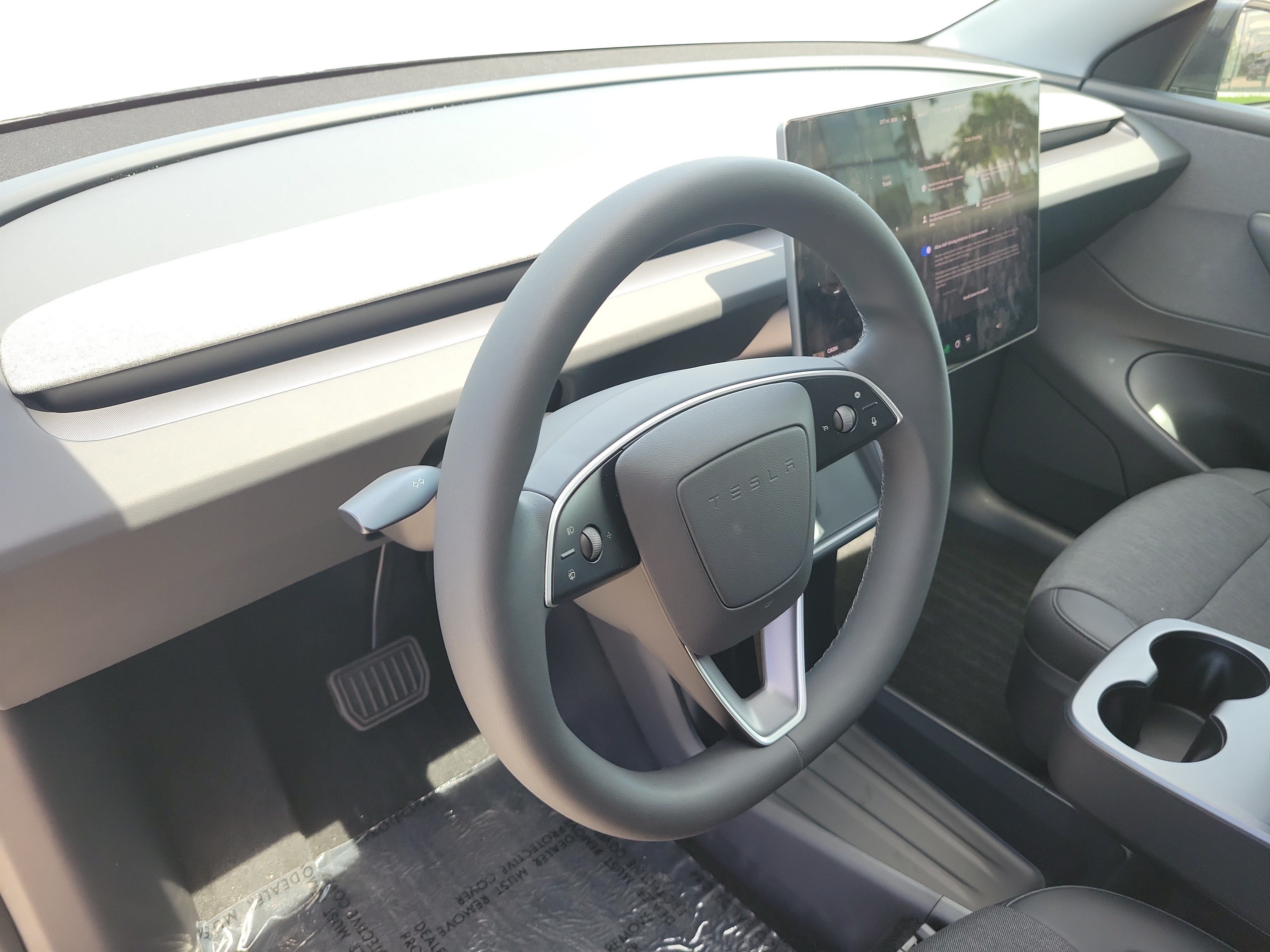 Used 2026 Tesla Model Y 2WD image 26