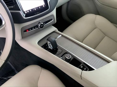 Used 2024 Volvo XC90 B6 Plus w/ Protection Package Premier image 16