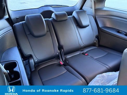 Used 2025 Honda Odyssey Sport-L image 17