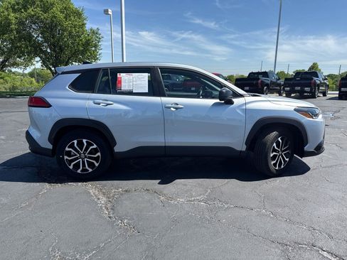 Used 2025 Toyota Corolla Cross AWD Hybrid image 9
