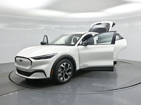 New 2026 Ford Mustang Mach-E Select image 29