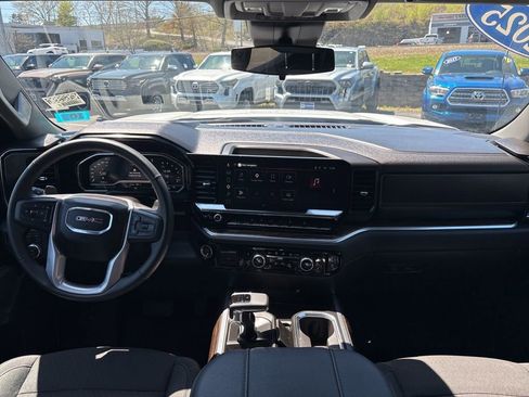 Used 2025 GMC Sierra 1500 Elevation AWD/4WD image 13