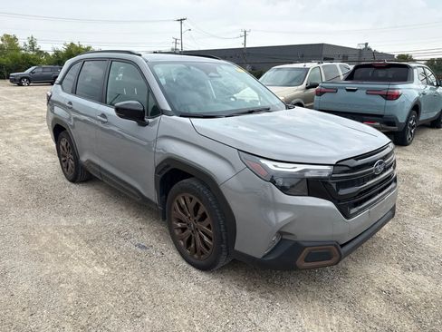 Used 2025 Subaru Forester Sport AWD/4WD image 4