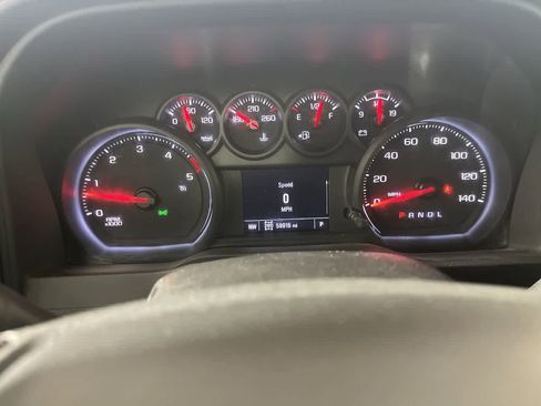 Used 2023 Chevrolet Silverado 2500 Custom w/ Custom Value Package image 17