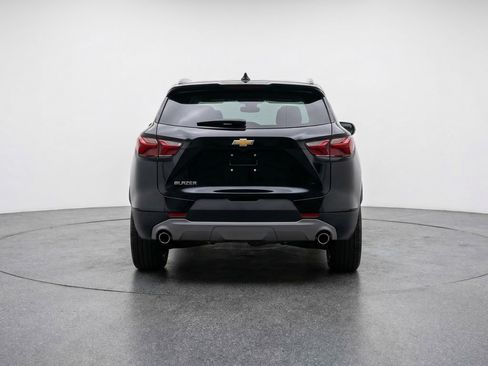 Used 2025 Chevrolet Blazer LT FWD image 7