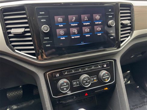 Used 2022 Volkswagen Atlas SE image 63