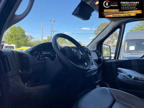 Used 2023 RAM ProMaster 2500 FWD image 12
