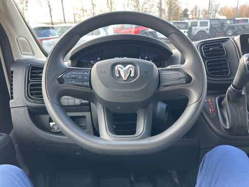 Used 2025 RAM ProMaster 2500 w/ Storage Group image 12