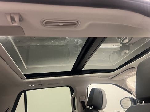 New 2025 Lincoln Navigator Reserve image 10