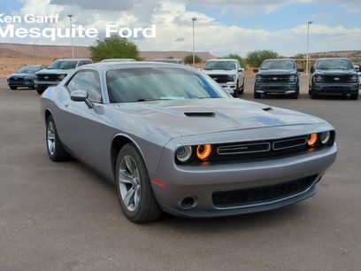 Used 2016 Dodge Challenger SXT
