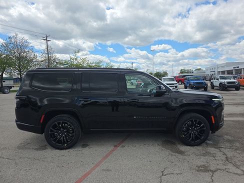 New 2026 Jeep Grand Wagoneer Summit AWD/4WD image 6