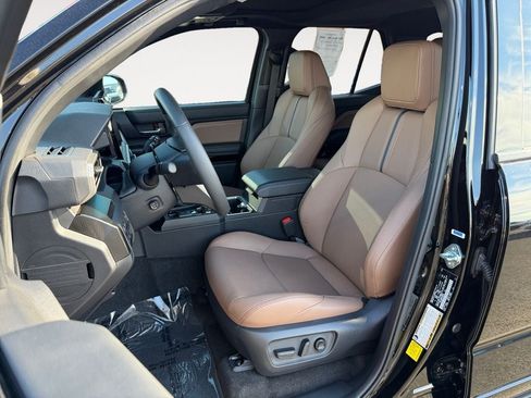 Used 2026 Toyota 4Runner Limited AWD/4WD image 6