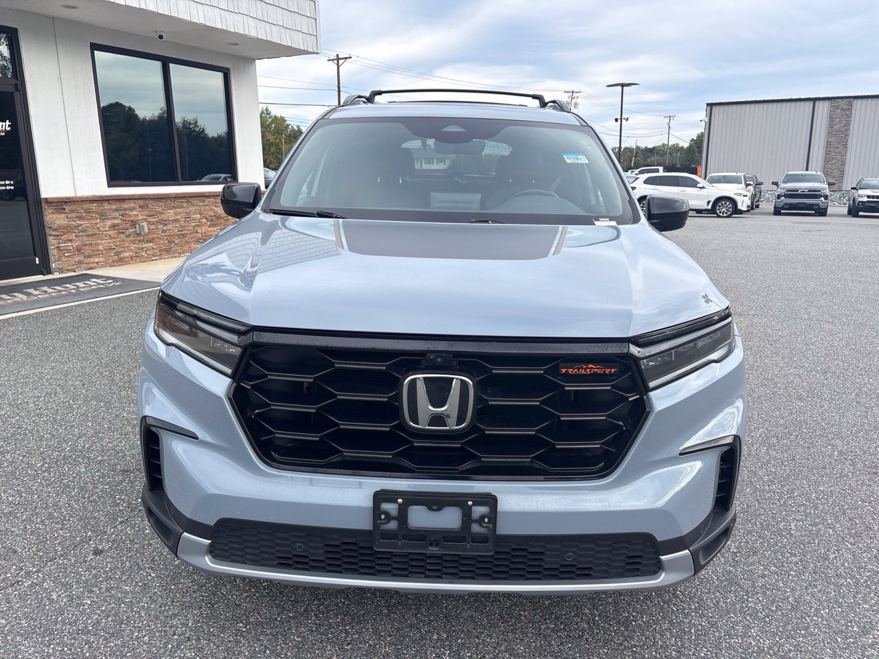 Used 2023 Honda Pilot TrailSport image 11