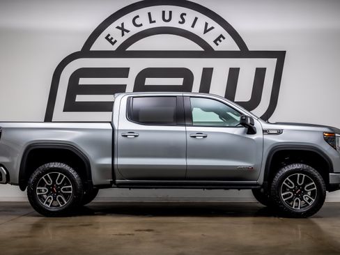 Used 2026 GMC Sierra 1500 AT4 w/ AT4 Premium Package AWD/4WD image 9