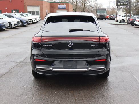 Used 2023 Mercedes-Benz EQS 580 4MATIC SUV w/ Exclusive Trim Package image 7