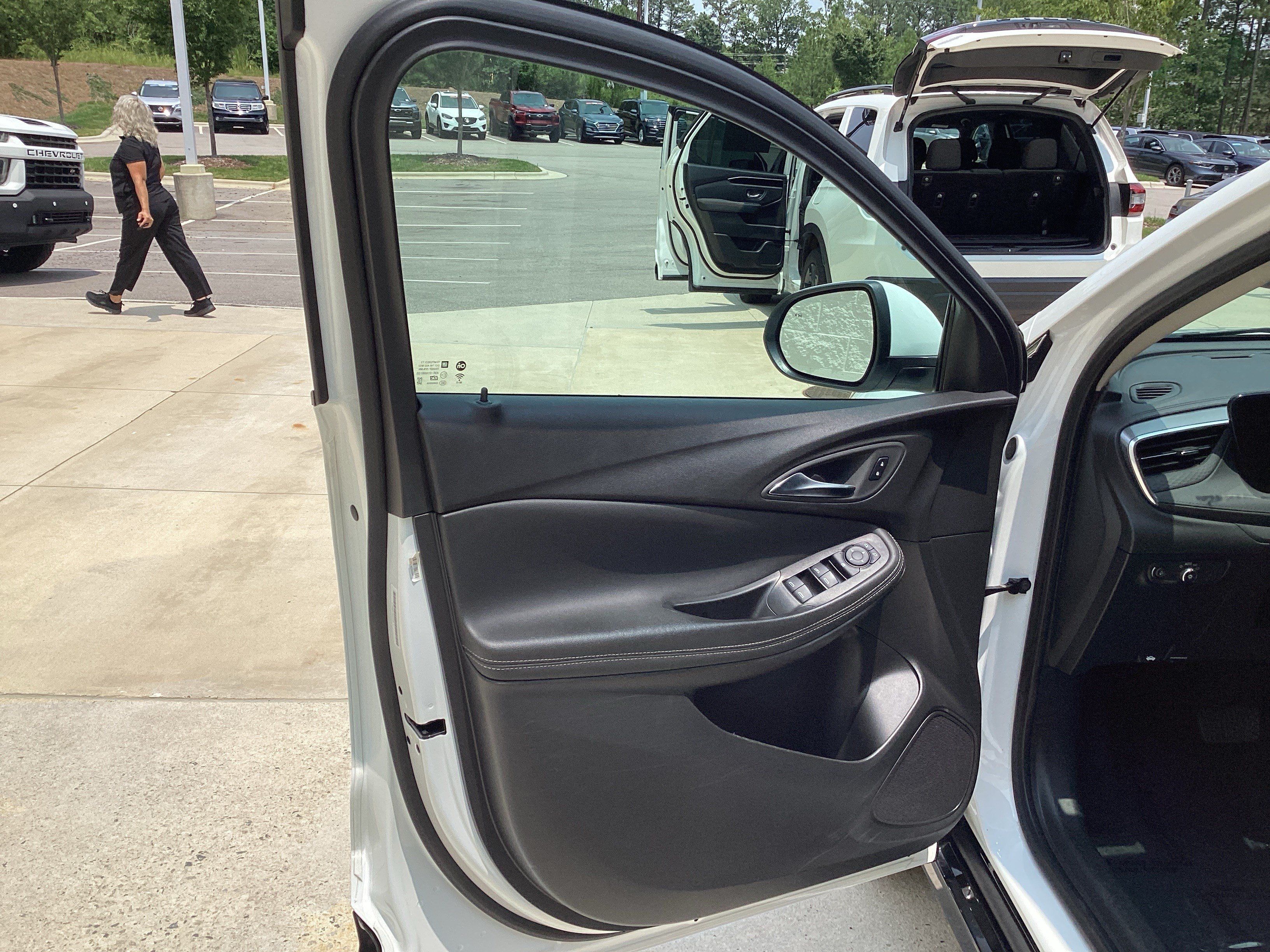 Used 2024 Buick Encore GX Sport Touring FWD image 13