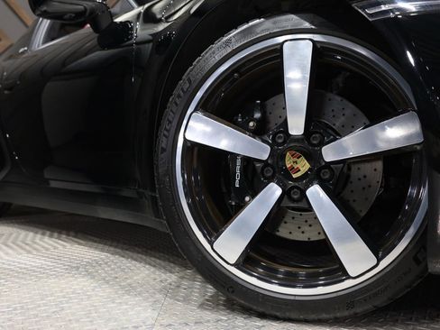 Used 2021 Porsche 911 Targa 4S image 8