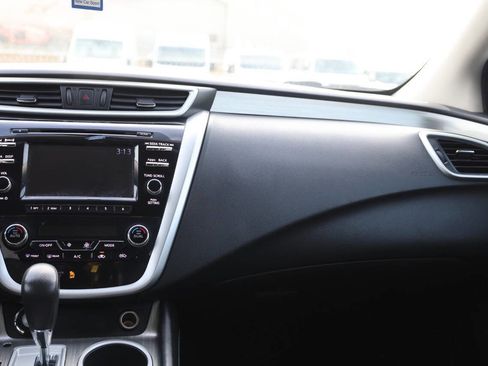 Used 2016 Nissan Murano S image 23