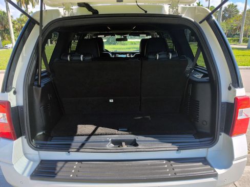 Used 2017 Ford Expedition Platinum RWD image 52