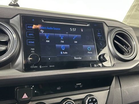 Used 2017 Toyota Tacoma TRD Off-Road w/ Tow Package (A/T) image 18