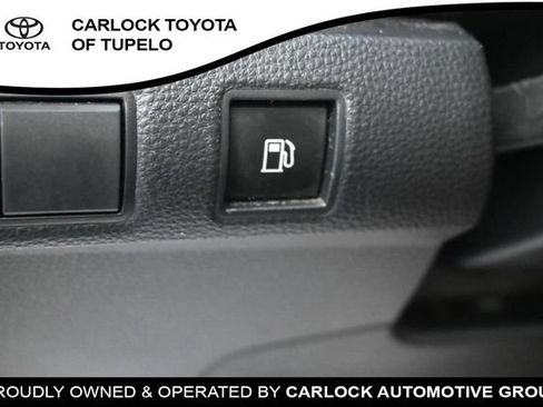 Used 2025 Toyota Corolla SE FWD image 21