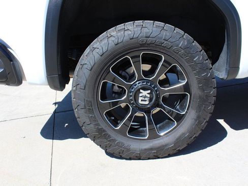 Used 2024 GMC Sierra 1500 AT4X AWD/4WD image 42
