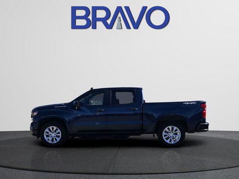 Used 2023 Chevrolet Silverado 1500 Custom image 6
