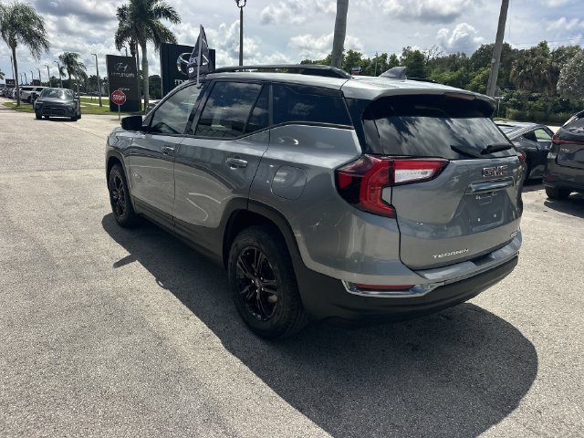 Used 2023 GMC Terrain AT4 w/ Tech Package AWD/4WD image 7