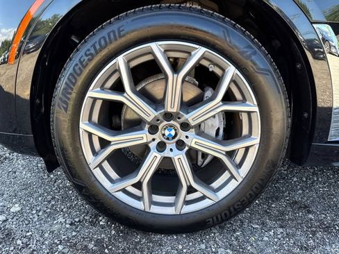 Used 2020 BMW X7 xDrive40i w/ Cold Weather Package AWD/4WD image 28