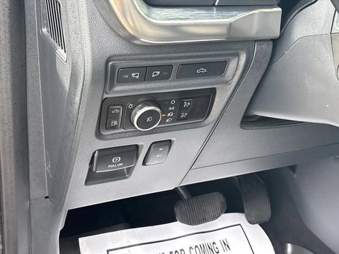 Used 2023 Ford F150 Lariat w/ Equipment Group 502A High AWD/4WD image 28