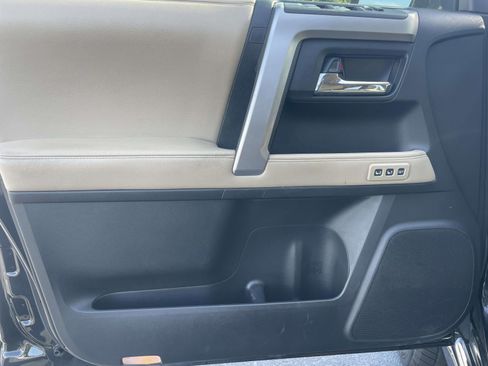 Used 2018 Toyota 4Runner Limited AWD/4WD image 16