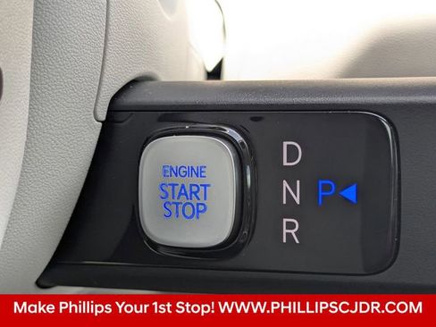 Used 2026 Hyundai Palisade SEL FWD image 30